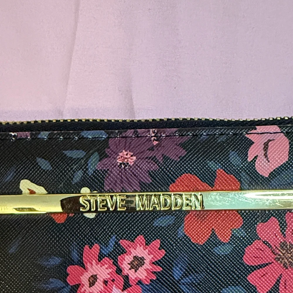 Steve Madden chic black